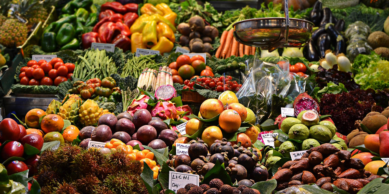 Ernährungstrend, basische Ernährung, basische Lebensmittel, basische Ernährungstipps, ausgewogene Ernährung, Obst, Gemüse, basisches Obst, basisches Gemüse