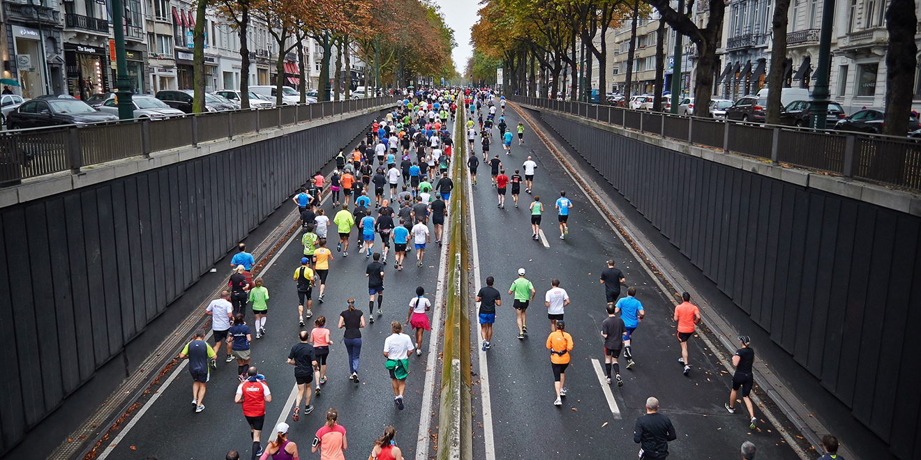 Laufen, Ganzkörper-Workout, Laufen als Ganzkörper-Workout, Ganzkörper-Workout Laufen, Laufen ist gesund, Gesund Laufen, Laufen hält fit, Ganzkörper-Training Laufen, Ausdauer, Muskeln, Psyche