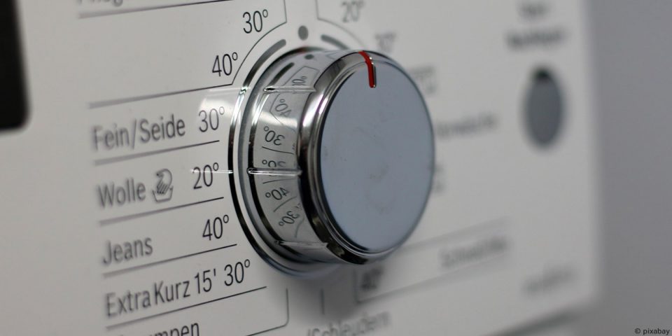 Richtig Waschen, Kleidung und Umwelt schonen, Energie und Wasser sparen, Waschen, Tricks, Tipps, Waschmaschine, Wäsche, Kleidung, Richtig, Pflege, Umwelt, Schonend, Weichspüler, Waschmittel, Weichspüler