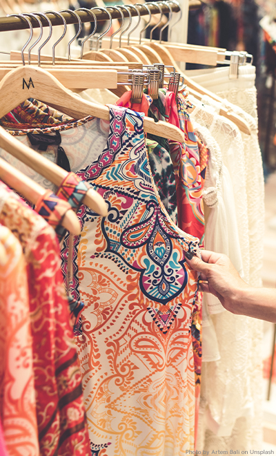 T-Shirt mit Batik Muster in den 60ern