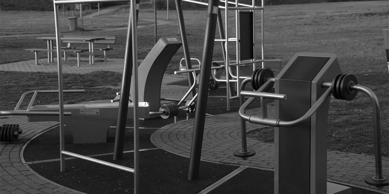 Sportbereich bzw.Sportplatz in einem Ballungsgebiet. 